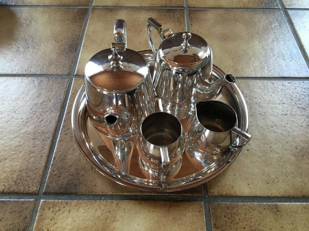 Verzilverde set, Ophalen