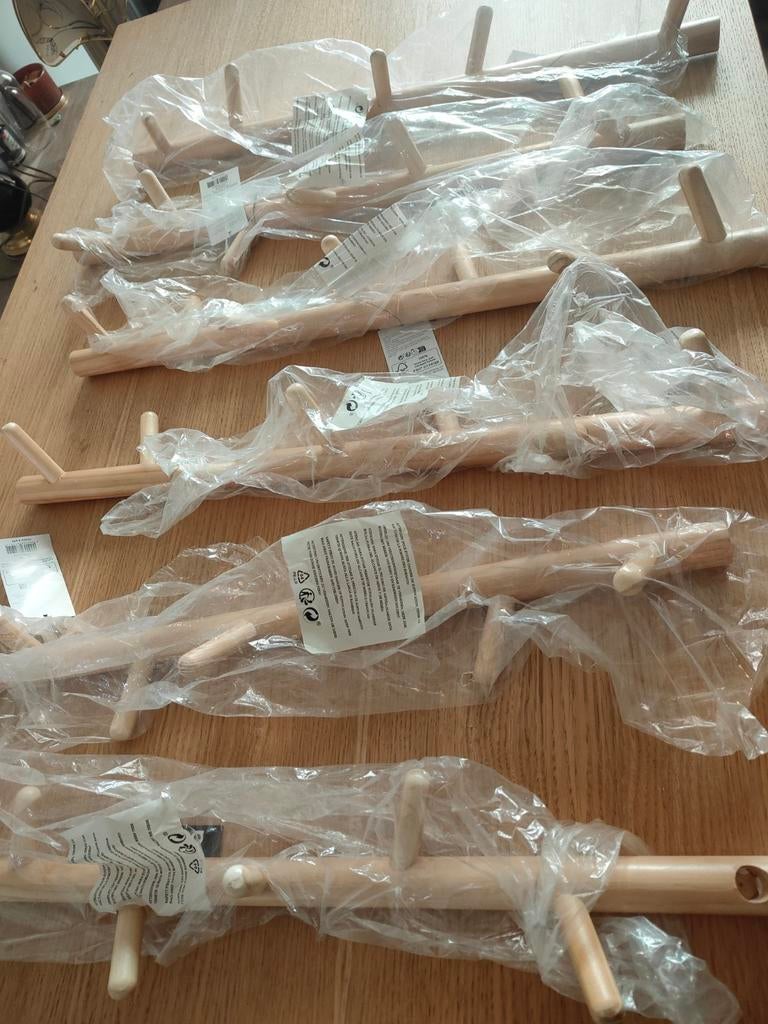 Lot de 10 porte-manteaux mural. 10€, Enlèvement