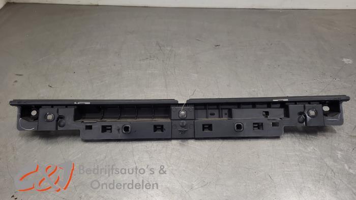 Bumpersteun midden-achter van een Citroen Jumpy, Gebruikt, -, Ophalen of Verzenden, -