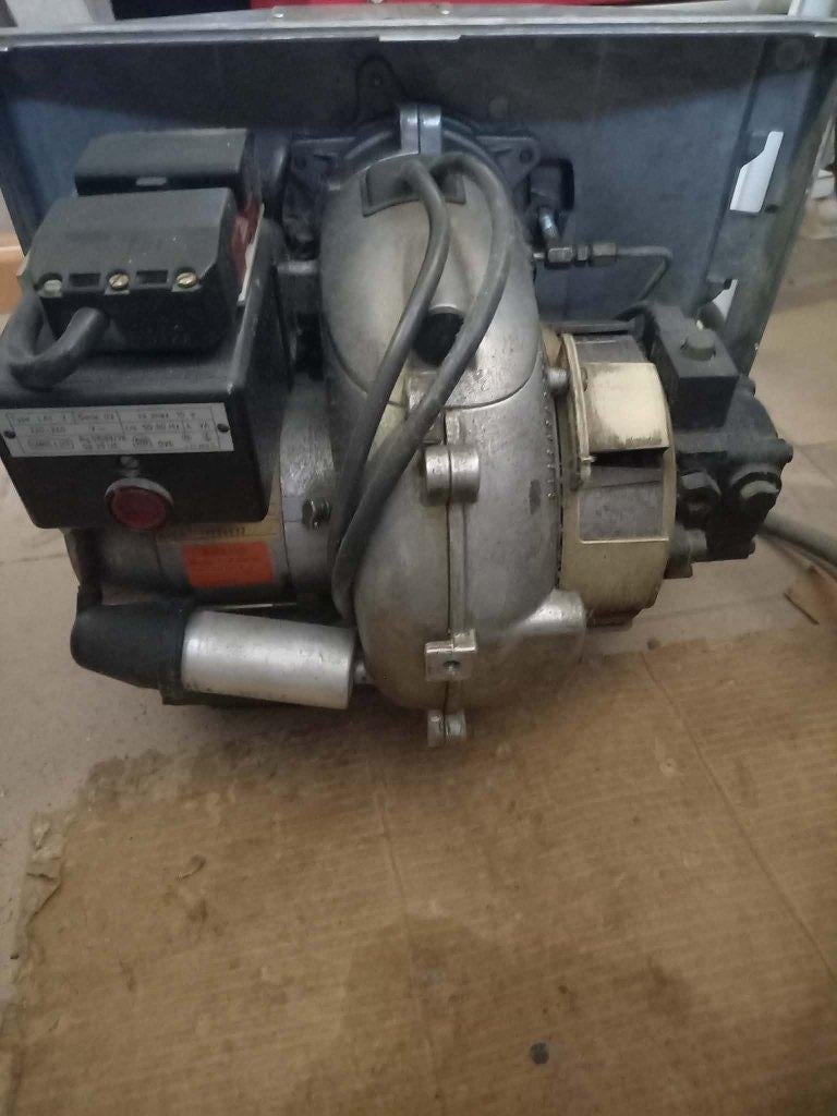 Brûleur à mazout Weisshaupt, Enlèvement, Utilisé, Élément