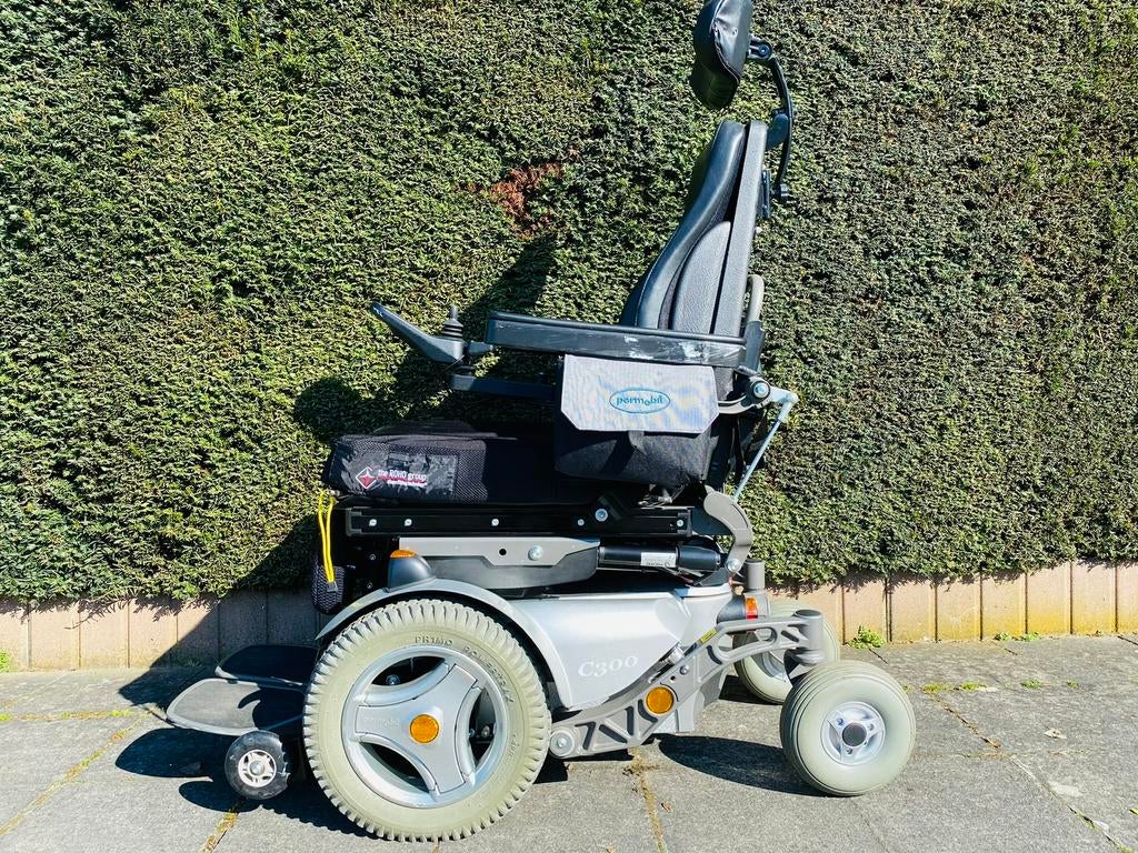 Permobiel C300 Electrische rolstoel Invalide rolwagen, Diversen, Rolstoelen, Ophalen of Verzenden, Inklapbaar, Zo goed als nieuw