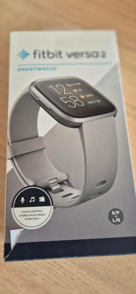 Fitbit versa 2 avec boite, chargeur et facture, Handtassen en Accessoires, Smartwatches, Ophalen