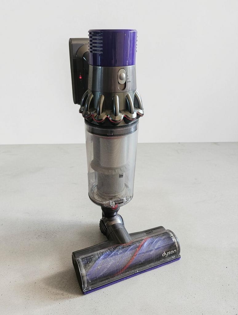 Dyson V10 à réparer/pour pièces, Electroménager