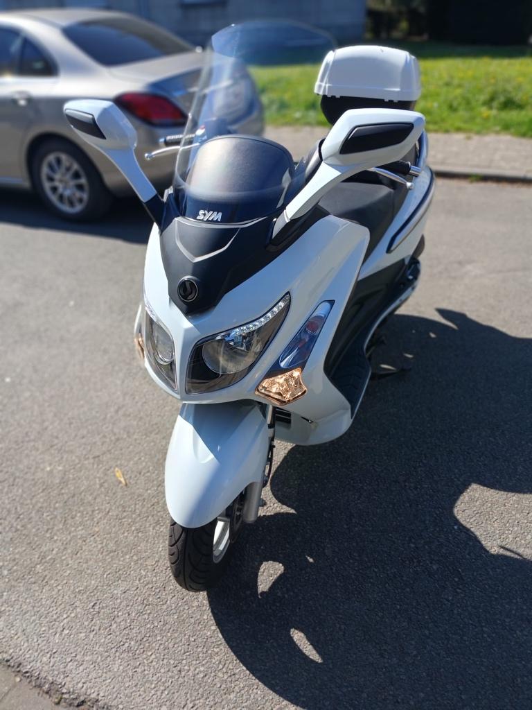 Trottinette SYM GTS 250i EVO, Vélos & Vélomoteurs, Scooters | SYM, Comme neuf, Autres modèles, Essence, Enlèvement