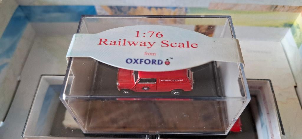 MINI AUSTIN VAN Pompiers FIRE 1/76 OXFORD Neuf + Perplex Box, Hobby en Vrije tijd, Modelauto's | Overige schalen, Nieuw, Auto