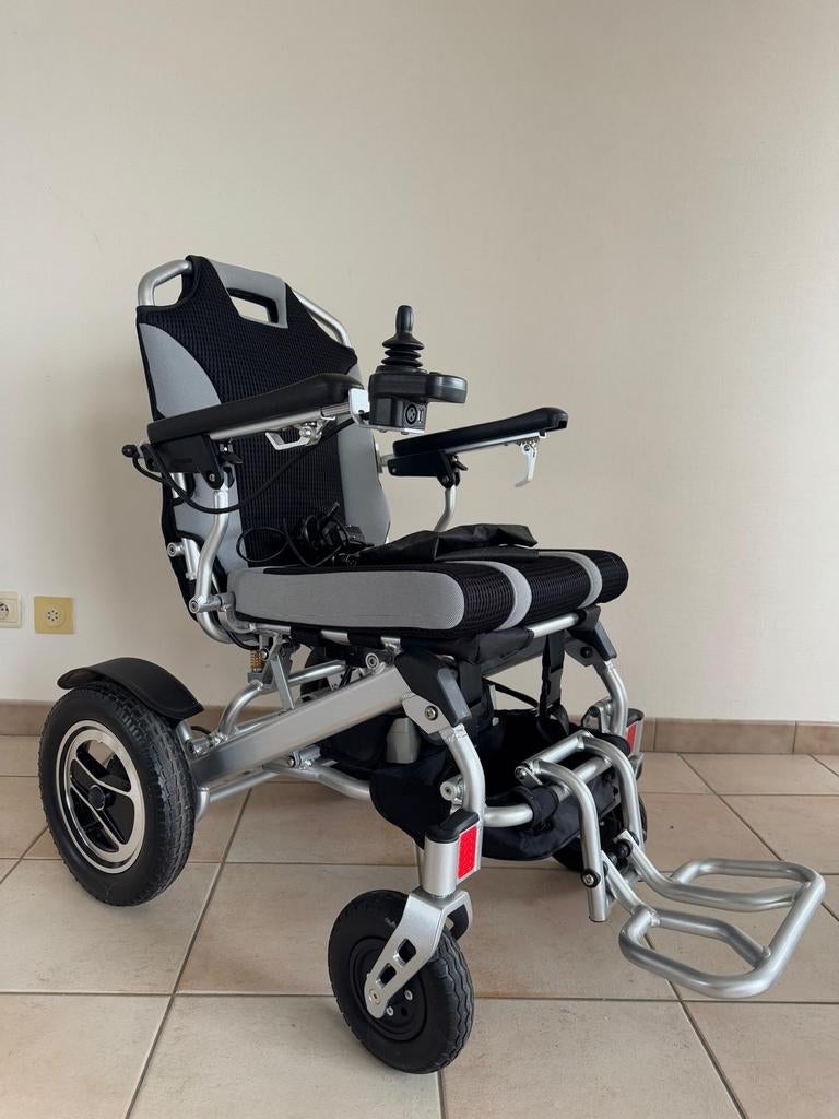Elektrische rolstoel opvouwbare sterk accu info 0488826971, Diversen, Ophalen of Verzenden, Inklapbaar, Zo goed als nieuw, Elektrische rolstoel