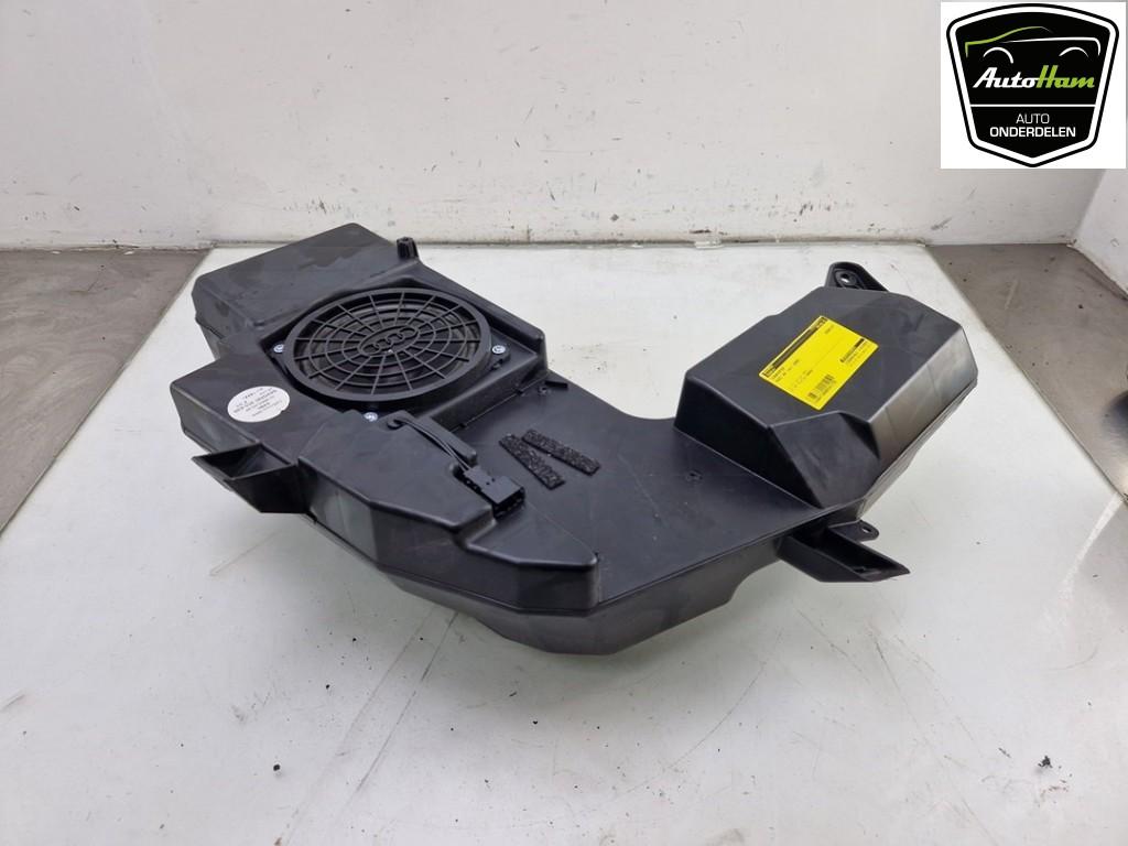 SUBWOOFER Audi A4 Avant (B7) (01-2004/06-2008), Utilisé, Audi