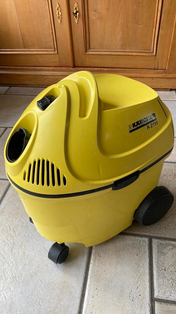 Aspirateur KARCHER A 2111 - Pièces /sacs, Electroménager, Enlèvement ou Envoi, Comme neuf, Aspirateur