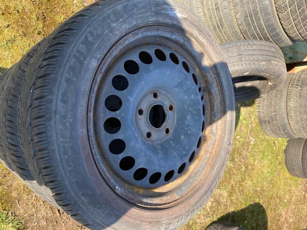 4 jantes en acier avec pneus d'hiver (17 pouces) - SRD175202, Enlèvement