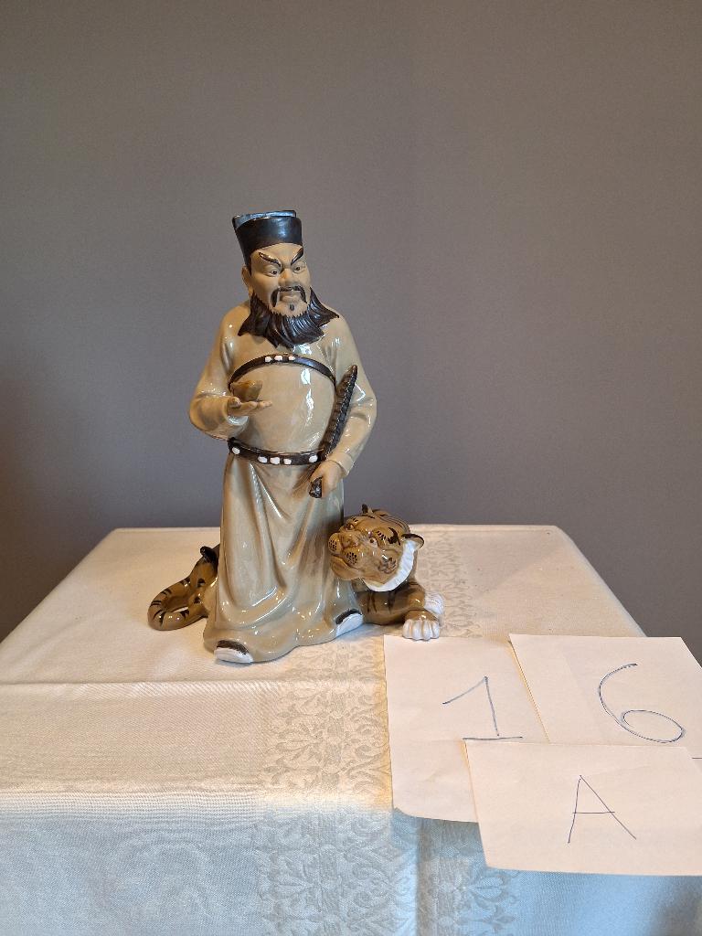 Chinees 'mudman' beeld, taoïstische exorcist Zhong Kui (16a), Ophalen