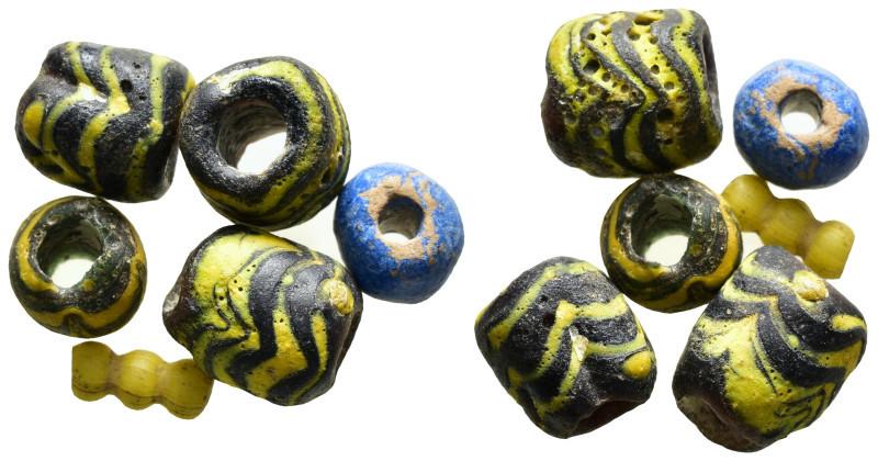 Collection de perles de verre phéniciennes, Verzenden