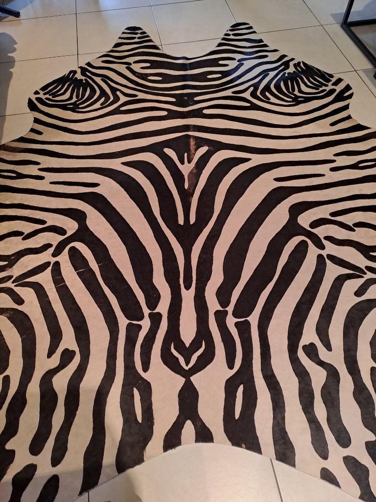Vloerkleed in zebrahuid, Ophalen