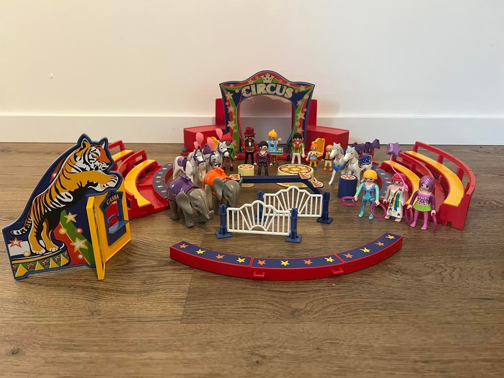 Cirque Playmobil, Enfants & Bébés, Jouets | Playmobil, Enlèvement, Comme neuf
