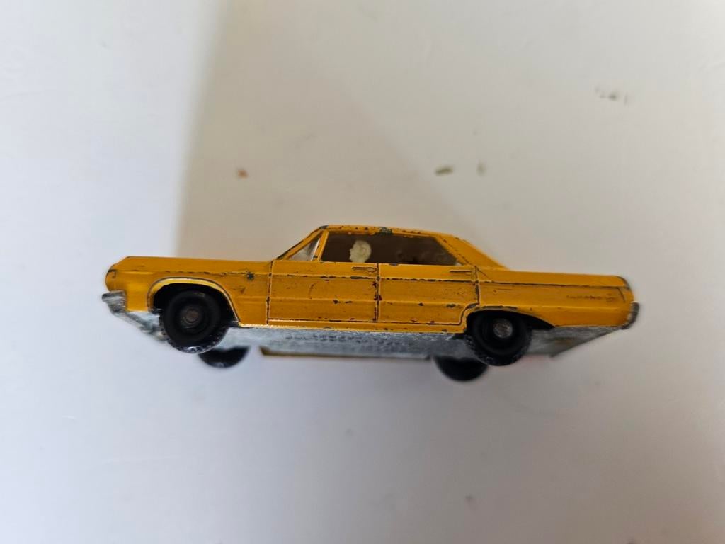 Matchbox Chevrolet Impala taxi, Envoi