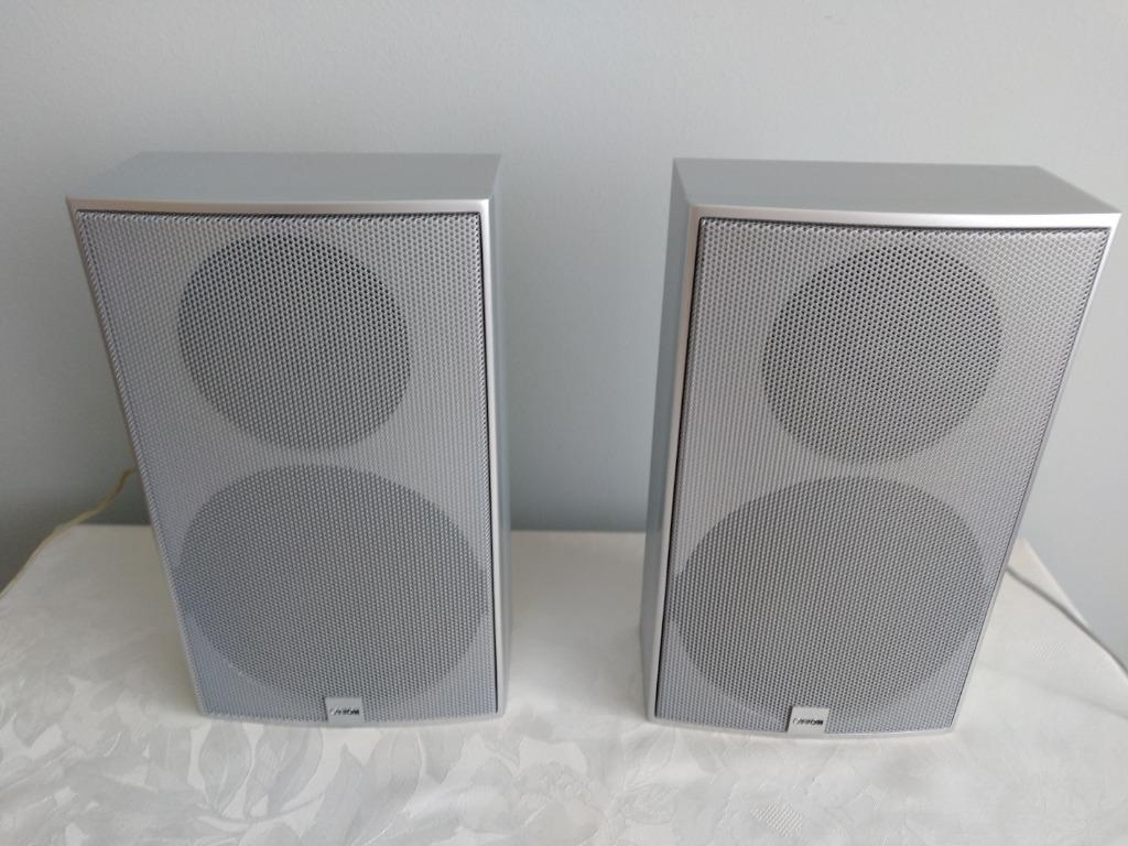 paire d'enceintes murales Canton L110, Autres marques, 60 à 120 watts, Comme neuf, Enlèvement