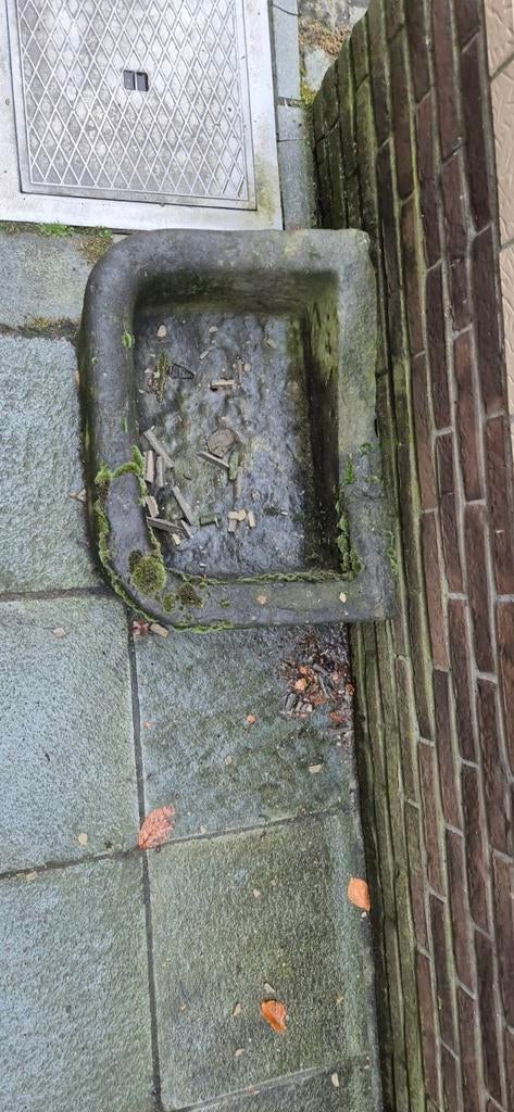 jardinière ou mangeoire pour chevaux en pierre naturelle, Enlèvement