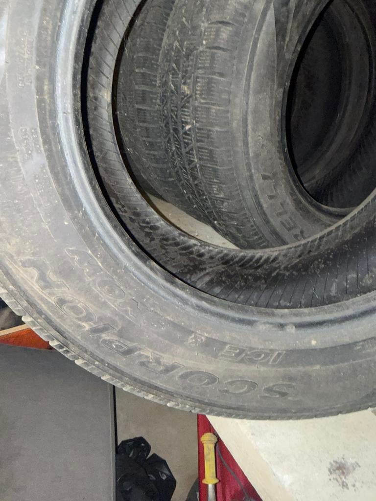 Pneus d'hiver Pirelli pour Volkswagen Amarok, Enlèvement, Utilisé, Véhicule tout-terrain, Pneus hiver