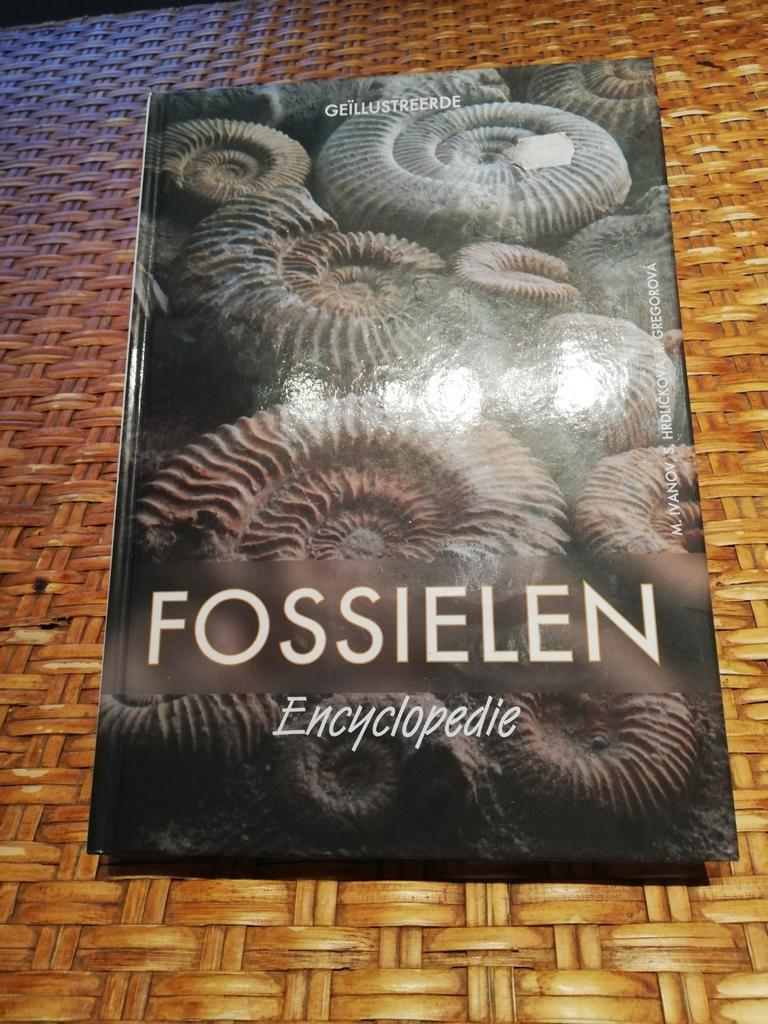 Boek fossielen, Boeken, Verzenden, Zo goed als nieuw