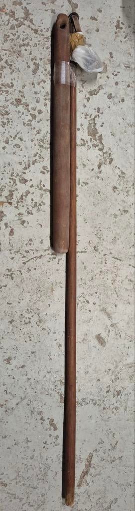 Houten dorsvlegel, Ophalen