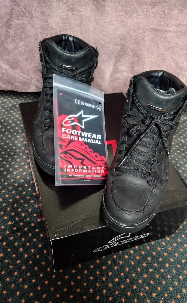 Alpinstars J-6 waterproof taille 42, Enlèvement