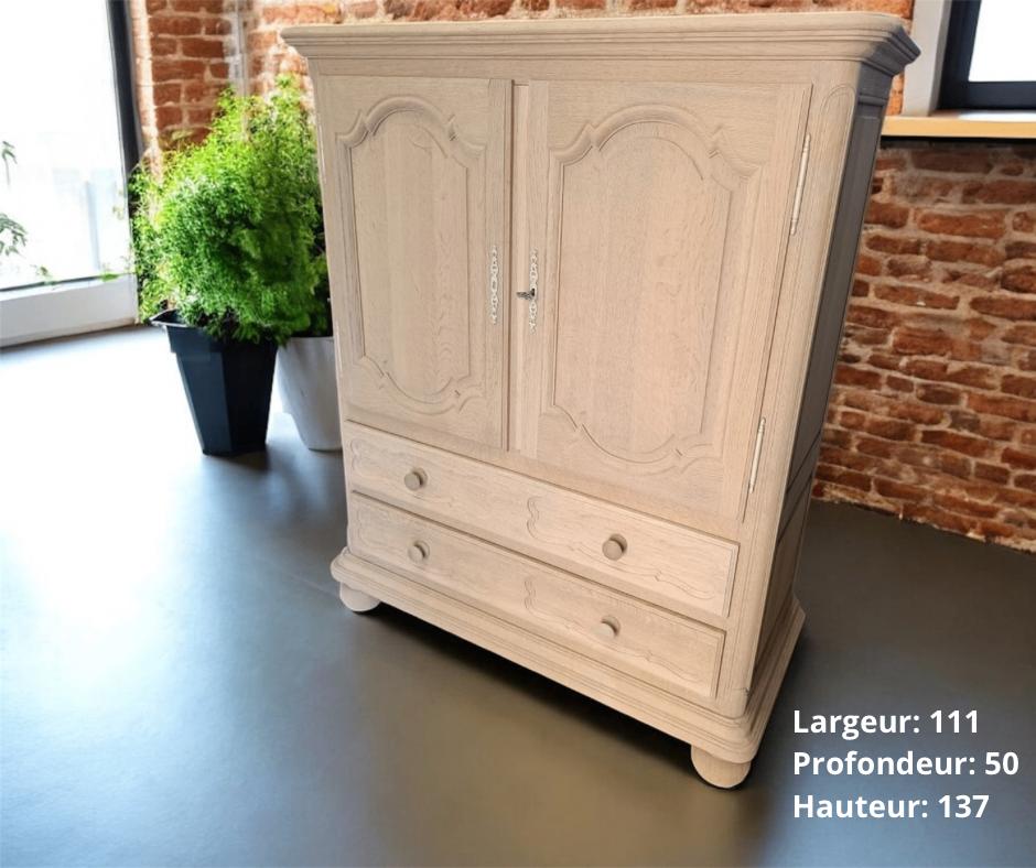 Armoire de style Louis XV aérogommée, Enlèvement