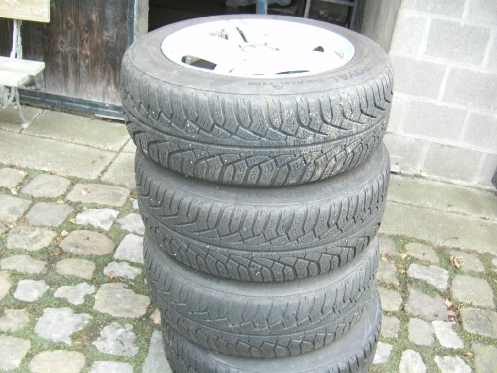 winterbanden voor mercedes 200 c, Auto-onderdelen, Ophalen, Gebruikt, Winterbanden, Banden en Velgen