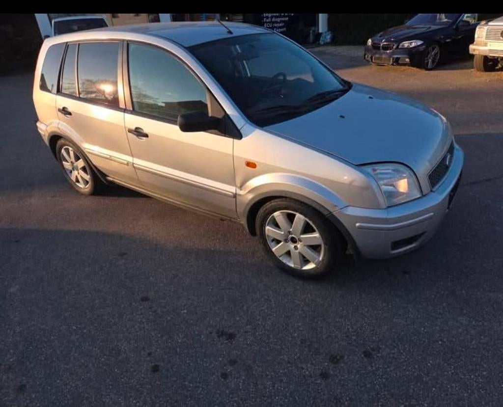 Ford fusion+, Argent ou Gris, Achat, Noir, 5 portes