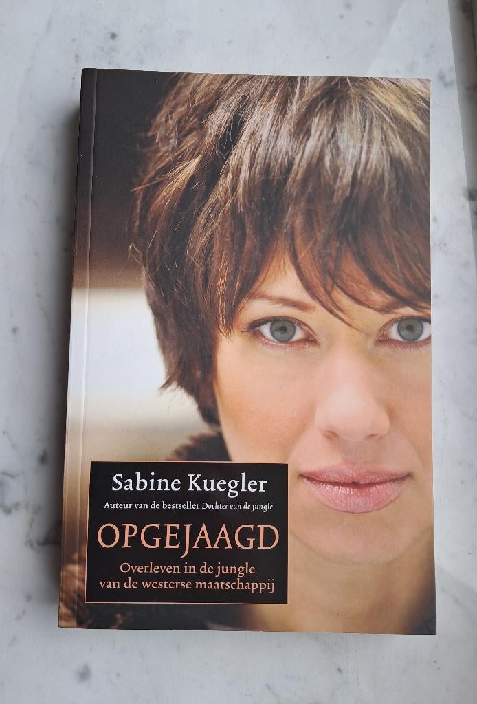 Opgejaagd - Sabine Kruegler, Boeken, Biografieën, Nieuw, Overige, Ophalen of Verzenden