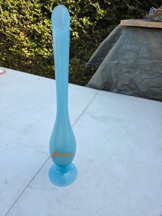 Ancien vase en opaline., Antiquités & Art, Enlèvement ou Envoi