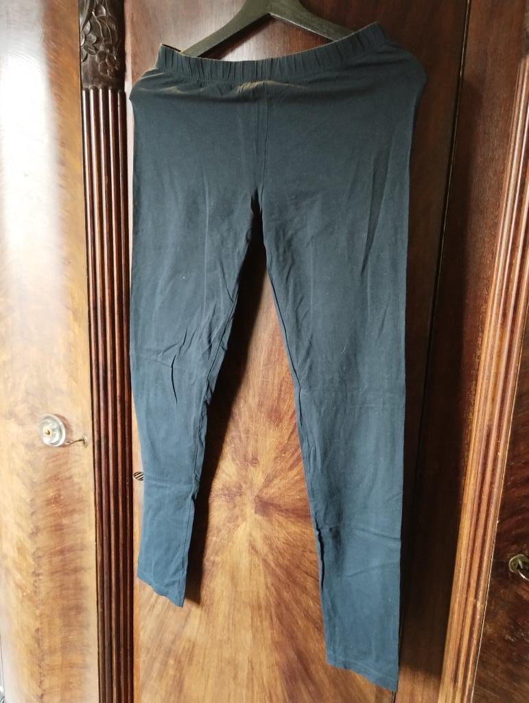 Legging bleu foncé pour enfant taille 164, Enfants & Bébés, Enlèvement ou Envoi, Vêtements de nuit ou Sous-vêtements, Utilisé