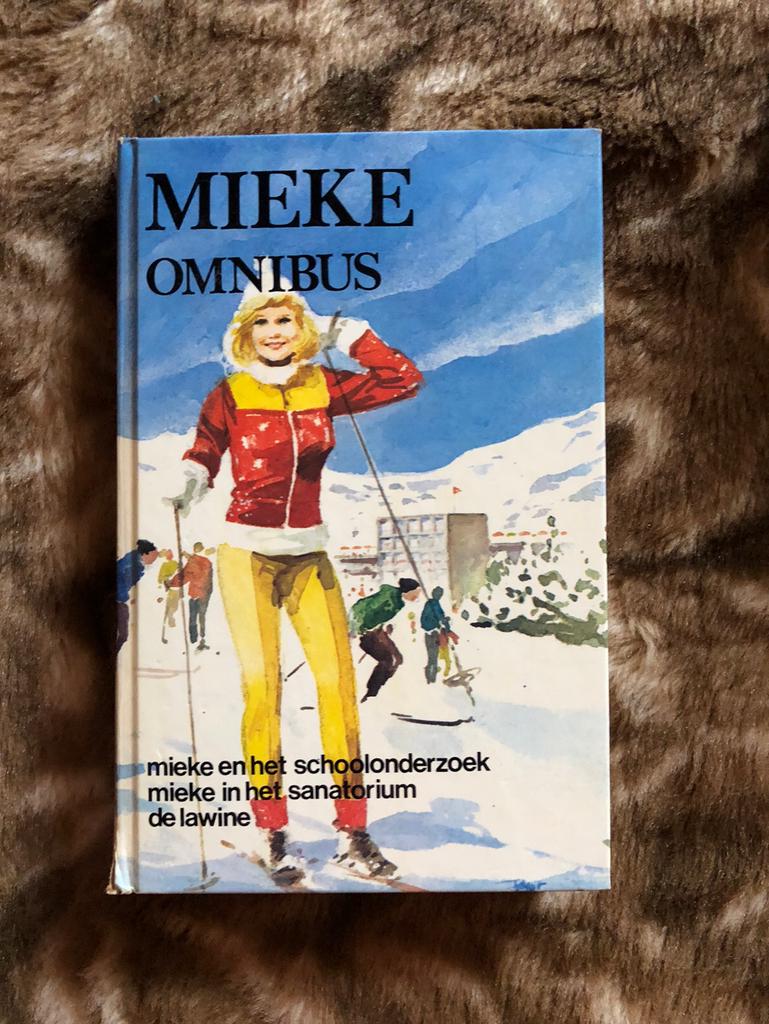 Mieke Omnibus, Ophalen of Verzenden, Gelezen