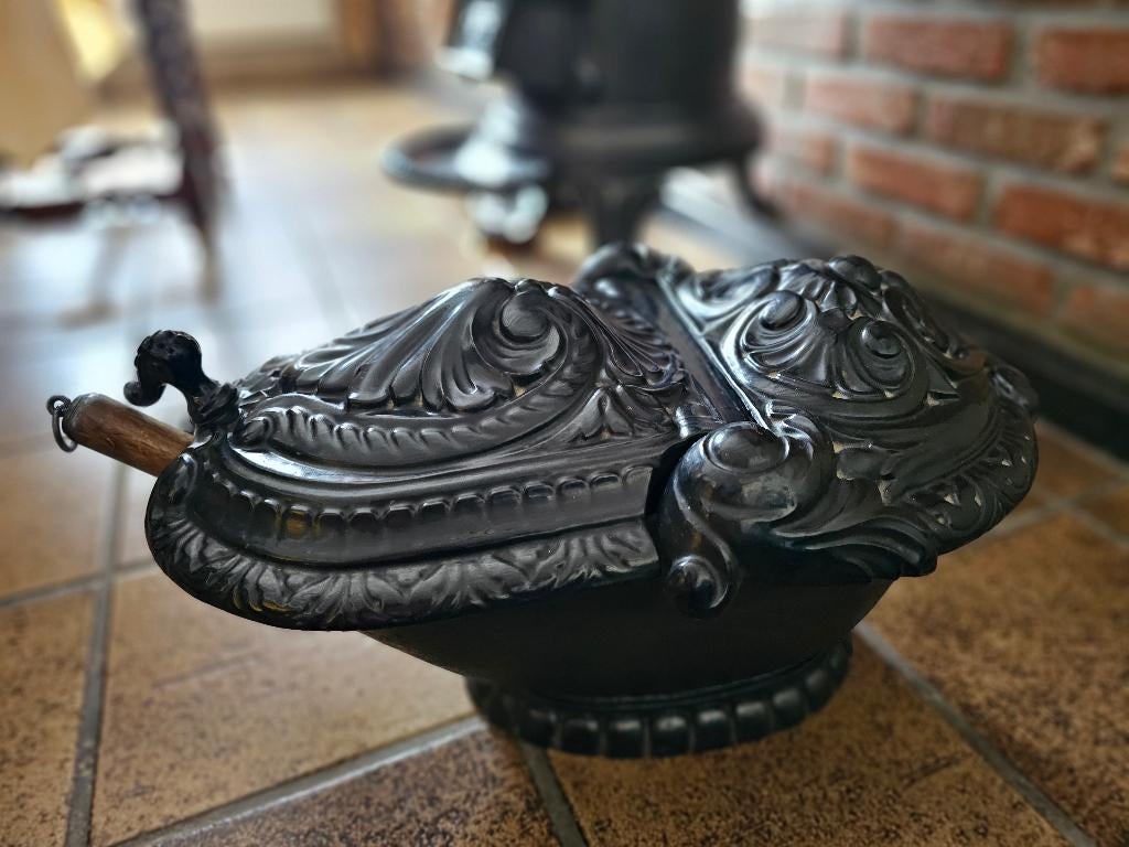 Antieke gietijzeren kolenbak, Antiek en Kunst, Ophalen