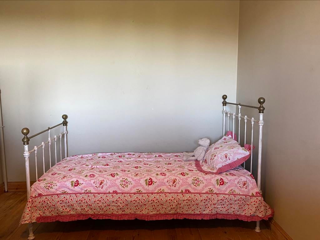 Gietijzeren antiek bed inclusief lattenbodem, Maison & Meubles, Chambre à coucher | Lits, Utilisé, Une personne, Métal, Enlèvement