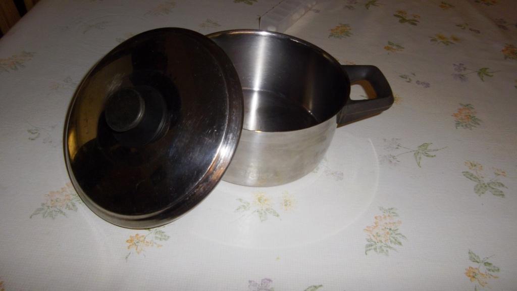 Kookpotje + Deksel - 1,5 l, Huis en Inrichting, Keuken | Potten en Pannen, Inox, Ophalen of Verzenden