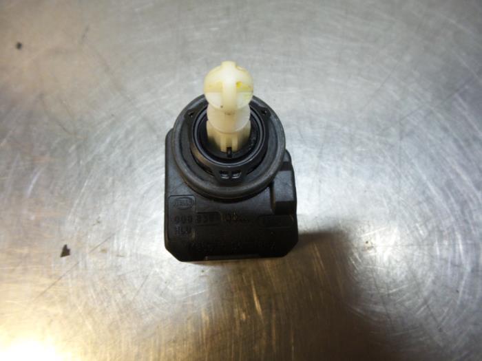 Moteur phare d'un Mercedes Sprinter (Sprinter 00-), -, 3 mois de garantie, Utilisé, -