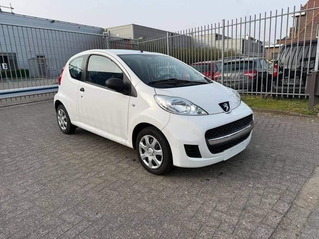 PEUGEOT 107/1.0 ESSENCE/38000KM/LEX OK, Autos, Peugeot, Achat, Entreprise, Boîte manuelle, Noir