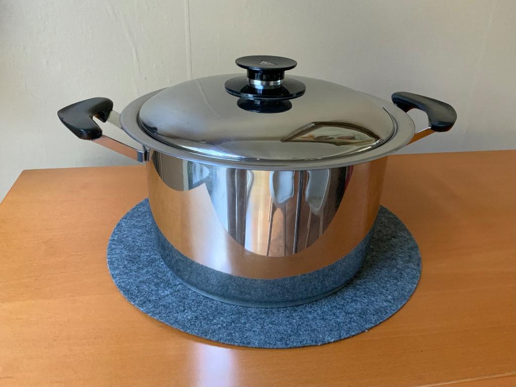 Grande casserole AMC Wasserlos, Maison & Meubles, Cuisine | Casseroles & Poêles, Enlèvement ou Envoi, Utilisé, Casserole ou Cocotte-minute