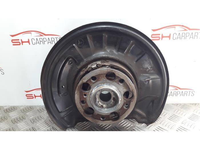 Fusee links-achter van een Mercedes C-Klasse, Gebruikt, -, Ophalen of Verzenden, -