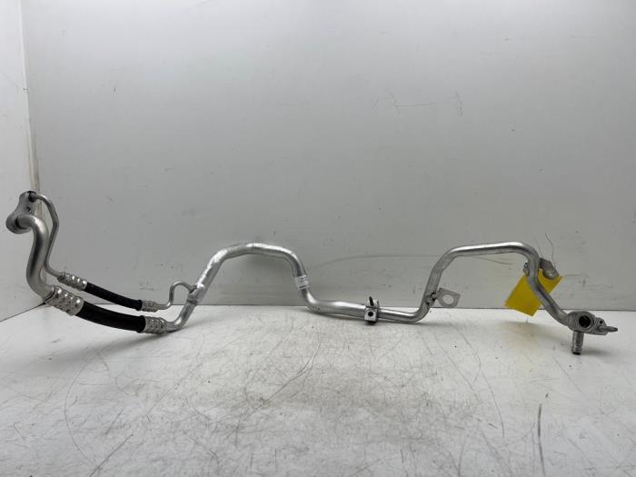 Tuyau clim d'un Mercedes GLA, 3 mois de garantie, Utilisé, -, -