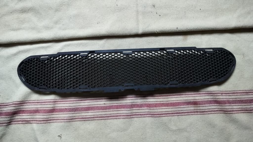 Center grille Ford Escort, Pare-chocs, Enlèvement, Avant, Ford