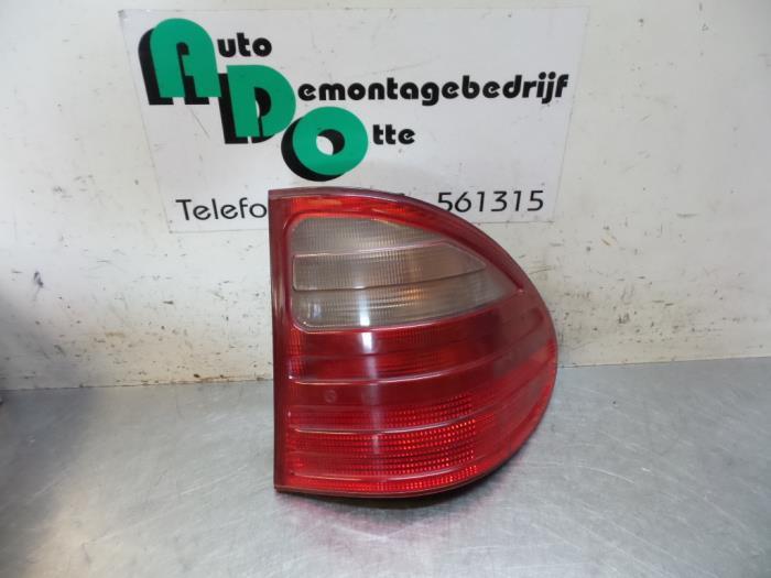 Achterlicht rechts van een Mercedes E-Klasse (E-Klasse 95-), Gebruikt, -, -, Ophalen of Verzenden