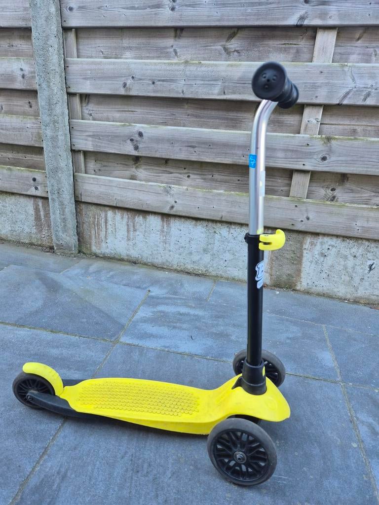 Gele step voor kleintjes, Fietsen en Brommers, Steps, Ophalen