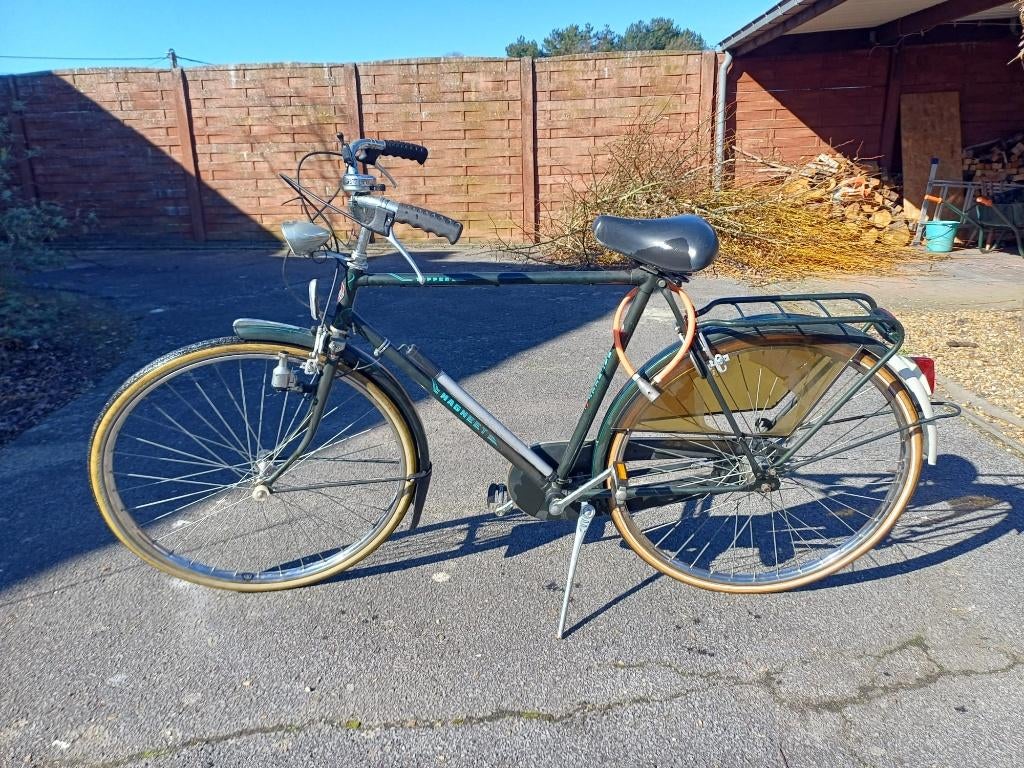 Oude maar nog degelijke herenfiets, Fietsen en Brommers, Gebruikt, Versnellingen, 61 tot 65 cm, Ophalen