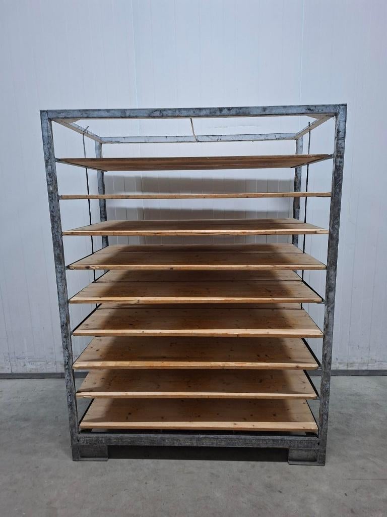 Metalen rek , Kaasbox, Articles professionnels, Aménagement de Bureau & Magasin | Entrepôt, Rayonnage & Stockage, Enlèvement