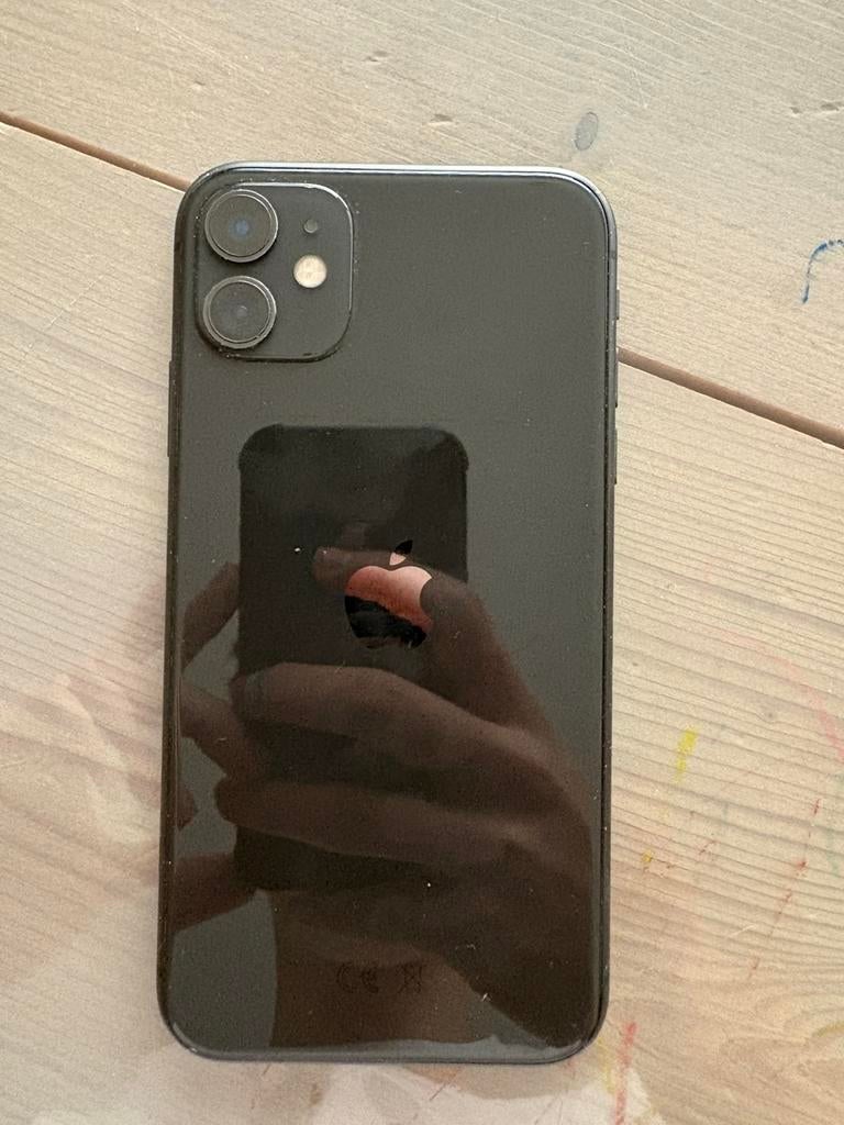 Iphone 11- zwart- origineel product- met doos, Telecommunicatie, Ophalen, Zo goed als nieuw, IPhone 11, Zwart