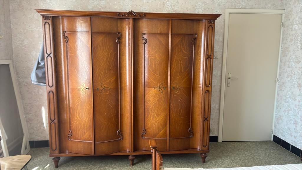 Kleerkast, Ophalen, Zo goed als nieuw