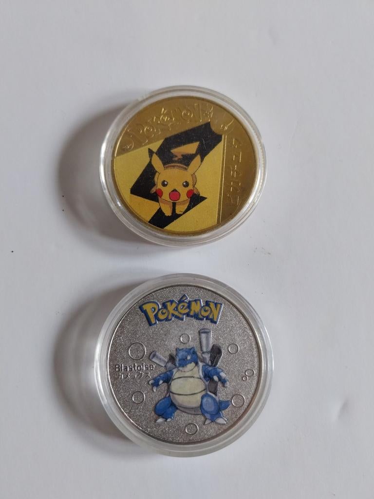 Pokémon munten angry pikachu blastoise, Verzamelen, Ophalen of Verzenden