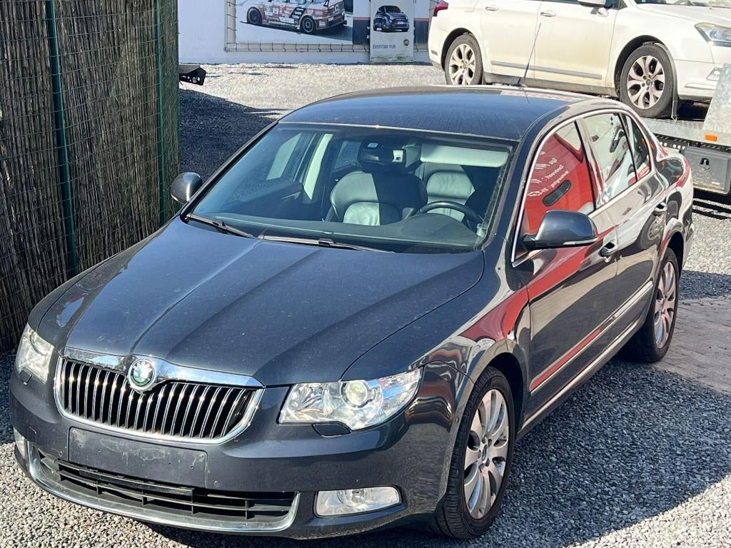 Skoda superb/automatique/80 000 km, Autos, Skoda, Euro 5, Achat, Entreprise, Automatique
