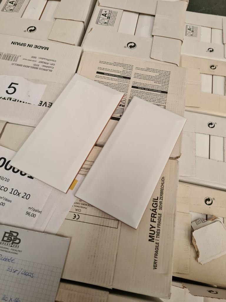 Witte metro tegels 10x20cm (43m2), Doe-het-zelf en Bouw, Tegels, Ophalen, Nieuw, Minder dan 20 cm, Minder dan 20 cm
