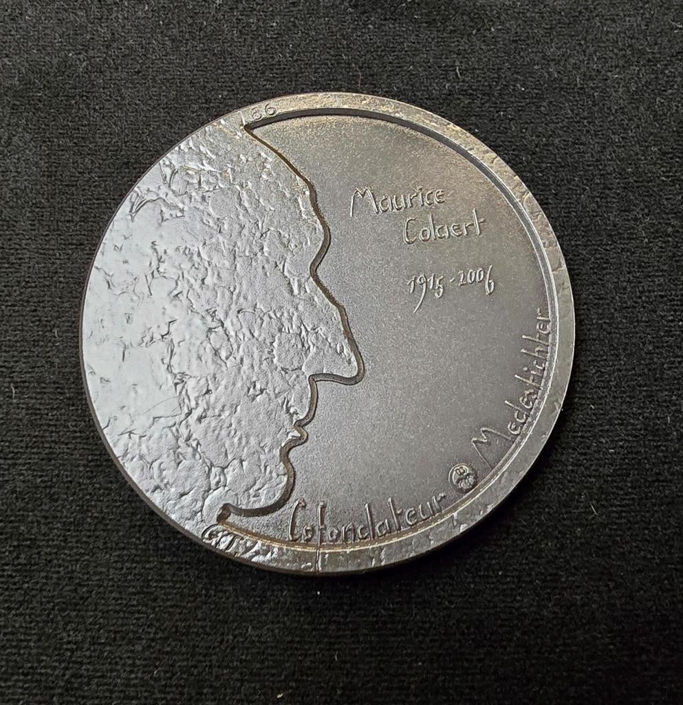 Kunstmedaille genummerd 66 Colaert patina België brons, Ophalen of Verzenden, Brons